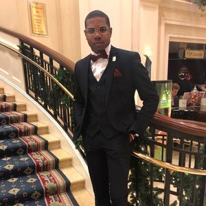 Meet your Posher, Tarik